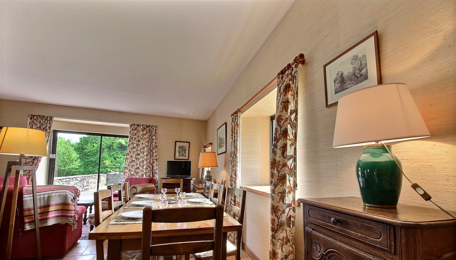 salle à manger gite à Guerlédan